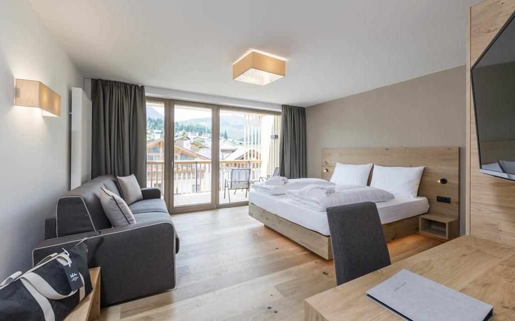 Hotel Ambet マランツァ エクステリア 写真